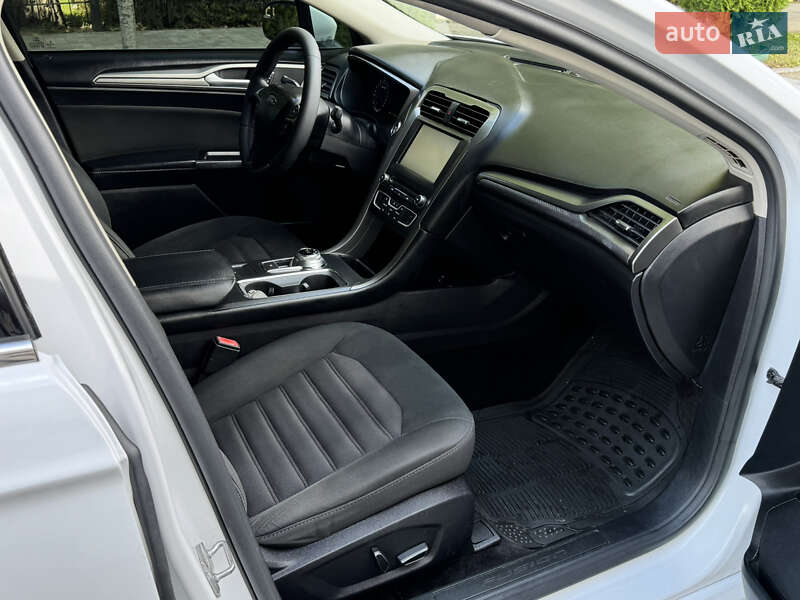 Седан Ford Fusion 2016 в Киеве