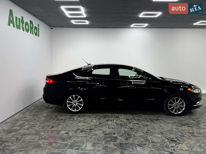 Седан Ford Fusion 2016 в Одесі