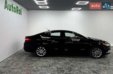 Седан Ford Fusion 2016 в 