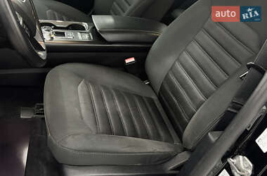 Седан Ford Fusion 2016 в 