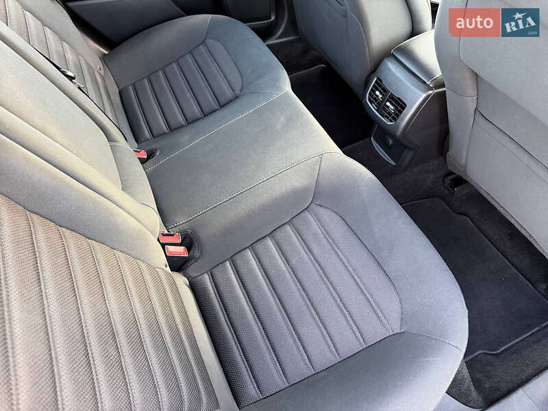 Седан Ford Fusion 2016 в Киеве фото 23 Седан Ford Fusion 2016 в Киеве