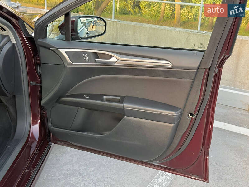 Седан Ford Fusion 2016 в Киеве фото 32 Седан Ford Fusion 2016 в Киеве