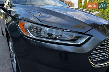 Седан Ford Fusion 2014 в 