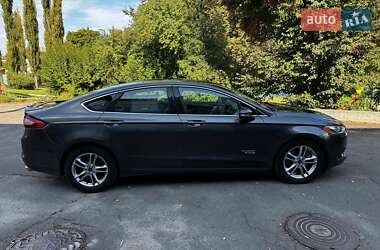 Седан Ford Fusion 2014 в 