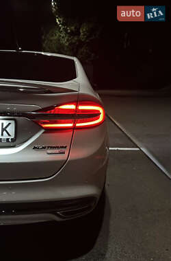 Седан Ford Fusion 2017 в 