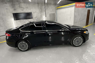 Седан Ford Fusion 2018 в 