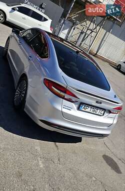 Седан Ford Fusion 2017 в 