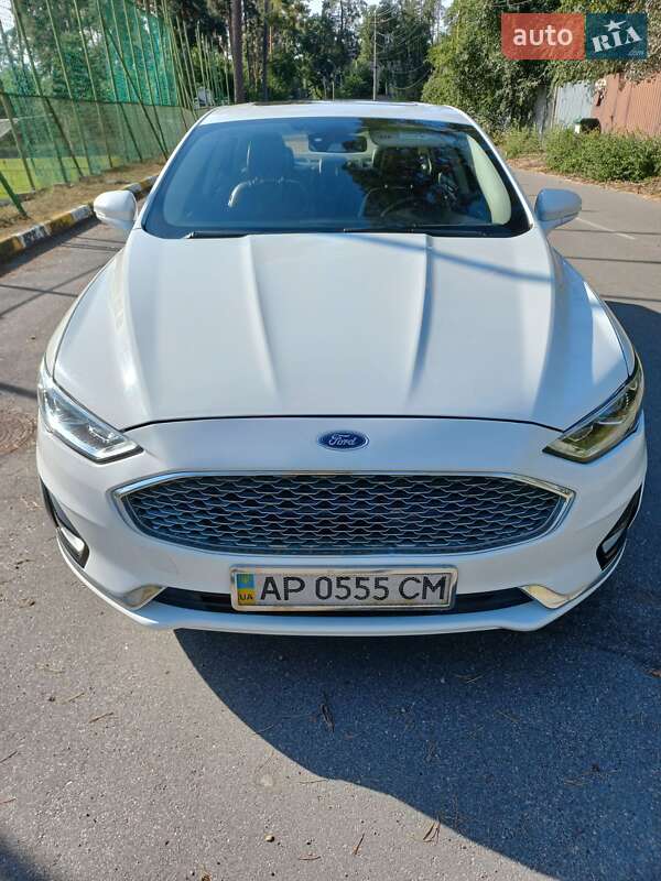 Ford Fusion 2019