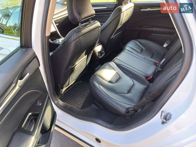 Седан Ford Fusion 2019 в Киеве