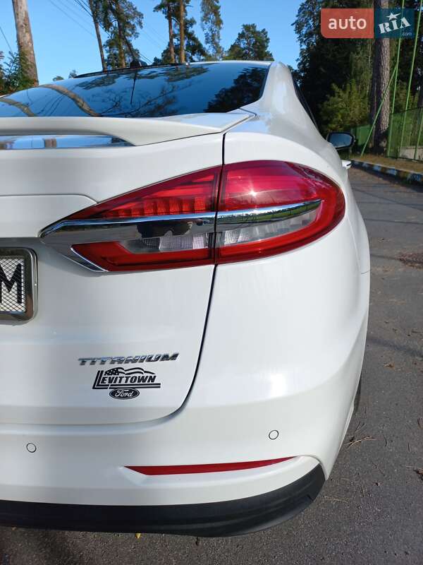 Седан Ford Fusion 2019 в Киеве