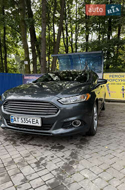 Седан Ford Fusion 2014 в 