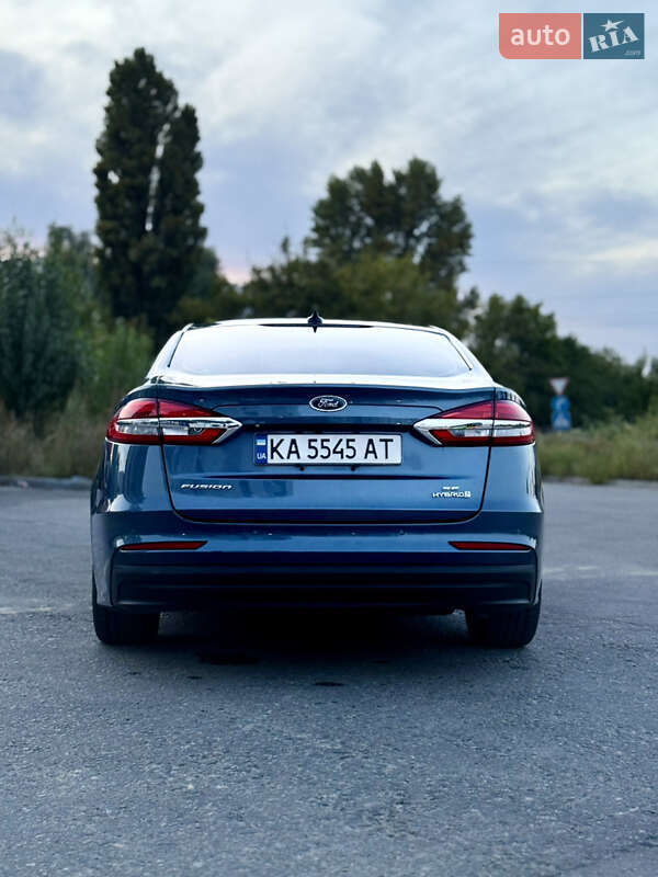 Седан Ford Fusion 2018 в Киеве фото 4 Седан Ford Fusion 2018 в Киеве