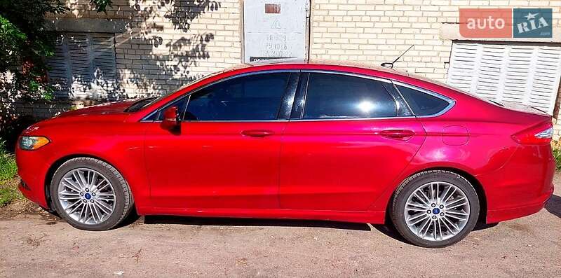 Седан Ford Fusion 2016 в Гайсине