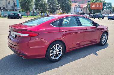 Седан Ford Fusion 2017 в 