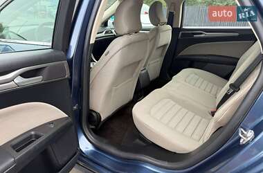 Седан Ford Fusion 2019 в 