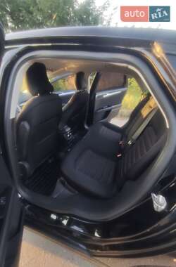 Седан Ford Fusion 2015 в 