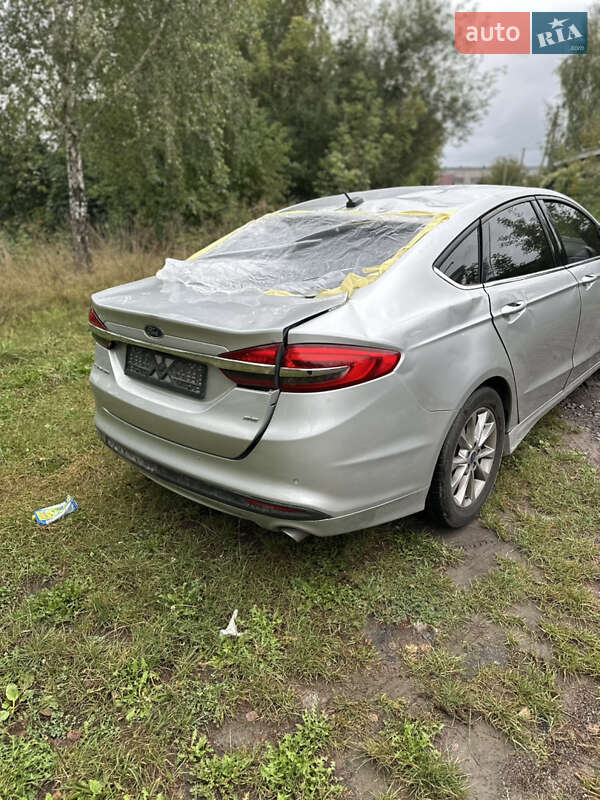 Седан Ford Fusion 2016 в Ровно