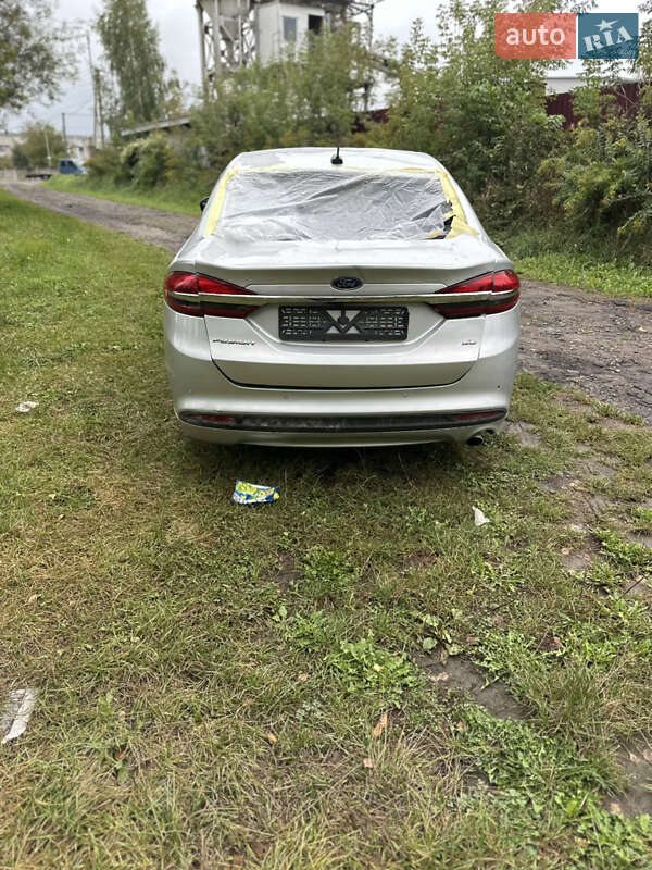 Седан Ford Fusion 2016 в Ровно
