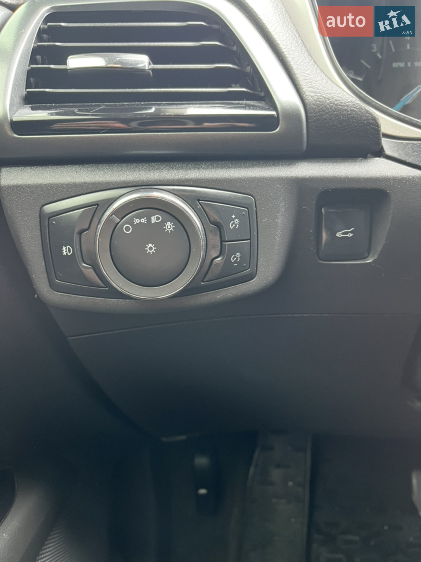 2015 Ford Fusion - мініатюра 18