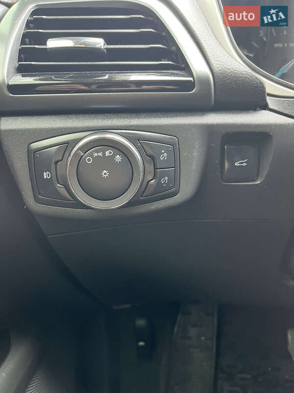 Седан Ford Fusion 2015 в Хмельницькому