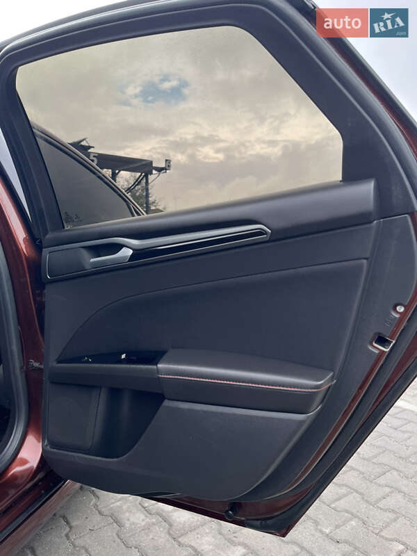 Седан Ford Fusion 2015 в Хмельницькому
