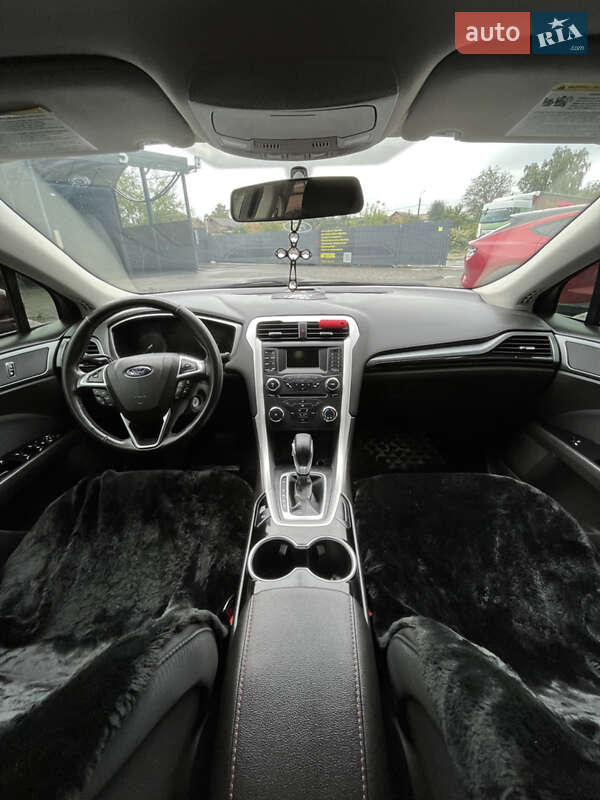 Седан Ford Fusion 2015 в Хмельницькому