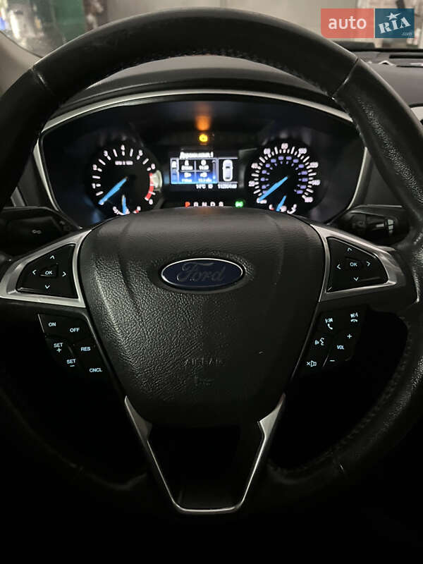 Седан Ford Fusion 2015 в Хмельницькому