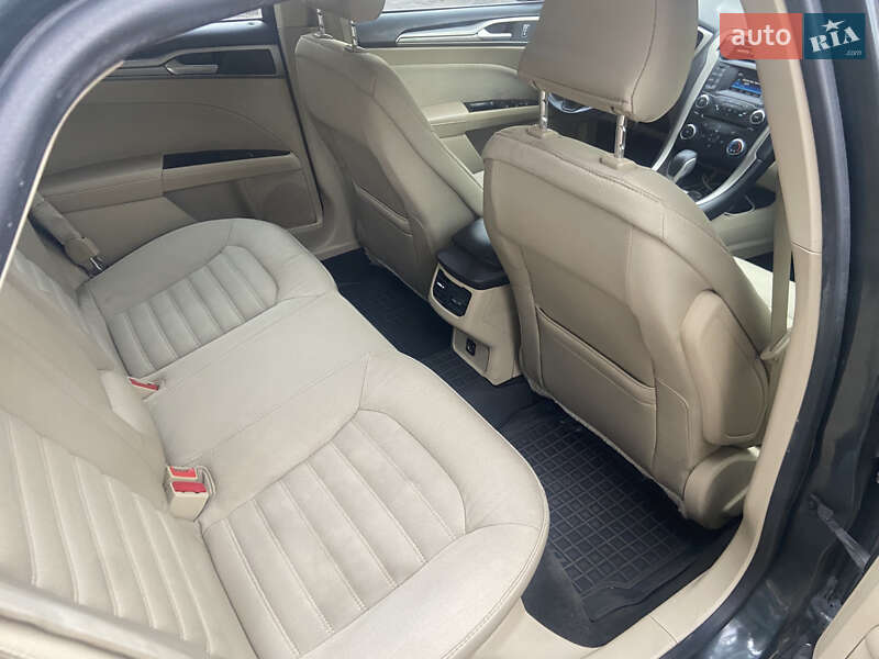 Седан Ford Fusion 2015 в Броварах