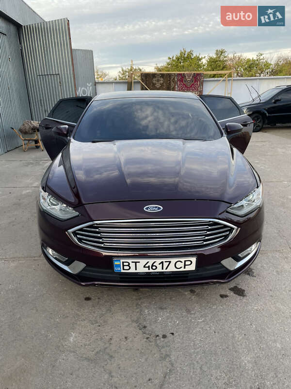 Седан Ford Fusion 2016 в Снігурівці