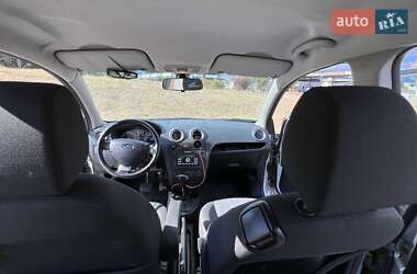 Хетчбек Ford Fusion 2008 в 