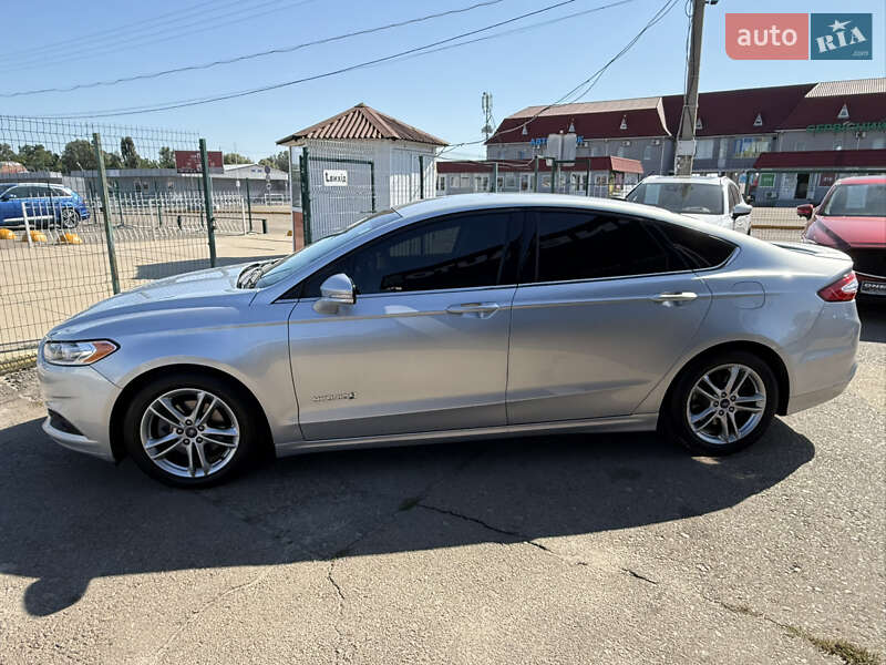 Седан Ford Fusion 2016 в Киеве