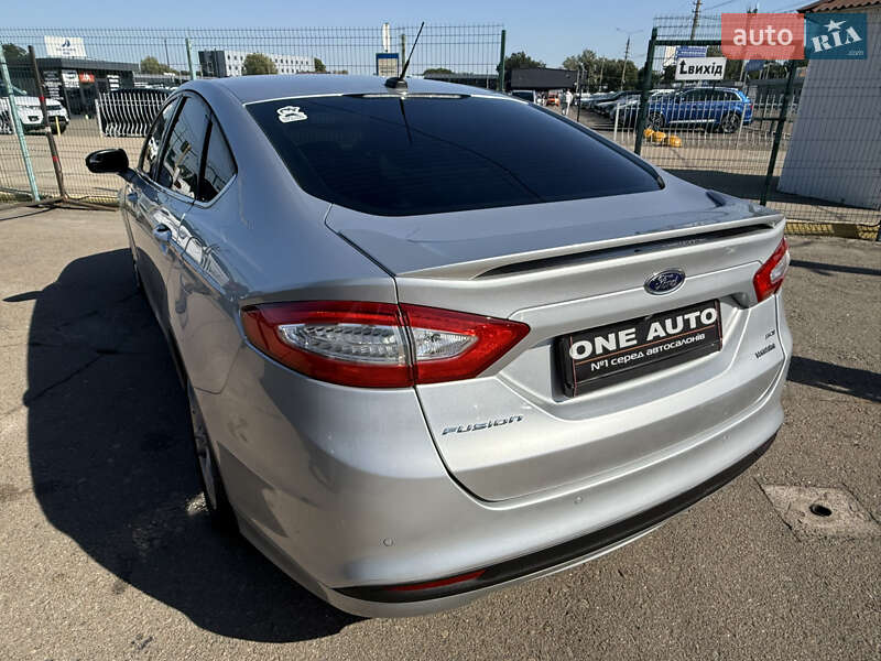 Седан Ford Fusion 2016 в Киеве