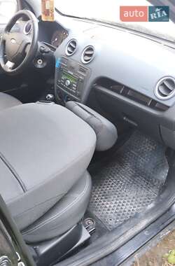 Хэтчбек Ford Fusion 2009 в 
