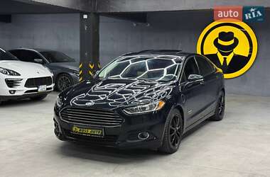 Седан Ford Fusion 2013 в 