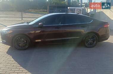 Седан Ford Fusion 2018 в 