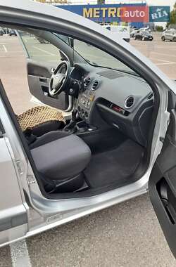 Хетчбек Ford Fusion 2008 в 