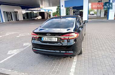 Седан Ford Fusion 2016 в 