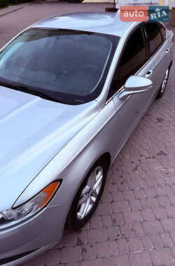 Седан Ford Fusion 2014 в 