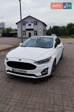 Седан Ford Fusion 2018 в Киеве