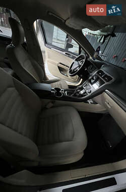 Седан Ford Fusion 2014 в 