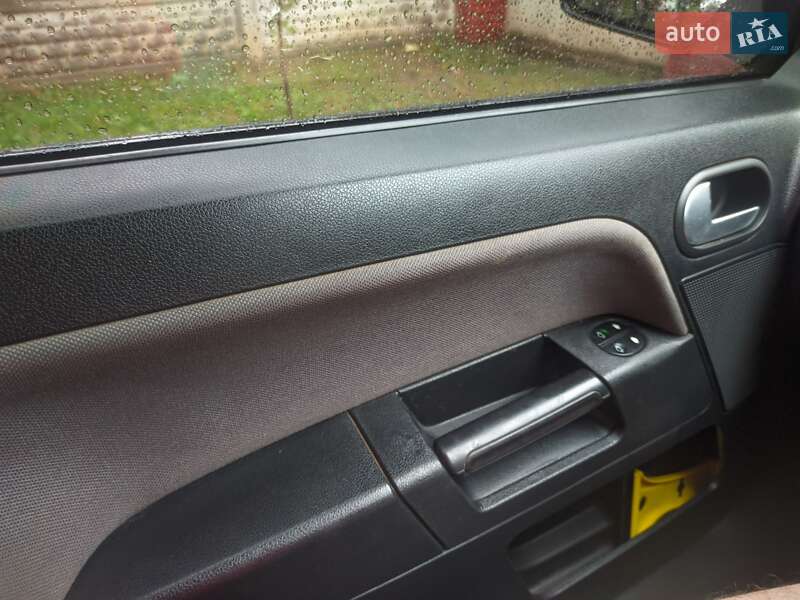 Хэтчбек Ford Fusion 2007 в Виннице