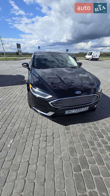Седан Ford Fusion 2018 в 