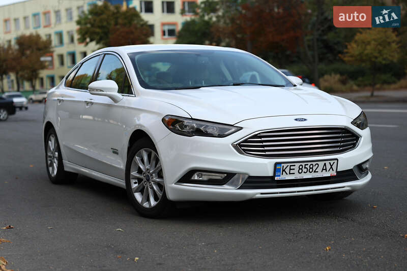 Седан Ford Fusion 2016 в Дніпрі