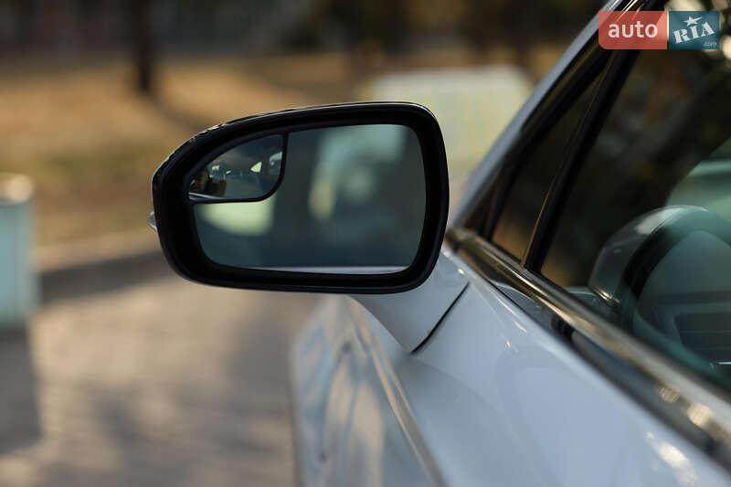 Седан Ford Fusion 2016 в Дніпрі