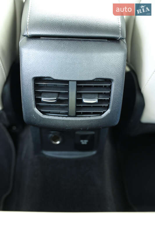 Седан Ford Fusion 2016 в Дніпрі