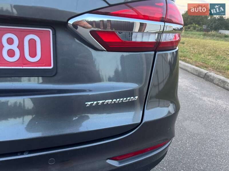 Седан Ford Fusion 2019 в Києві