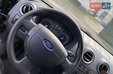 Хетчбек Ford Fusion 2005 в 