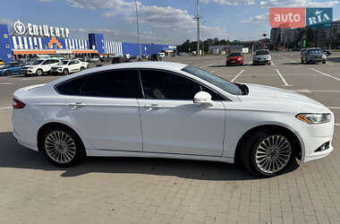 Седан Ford Fusion 2014 в 