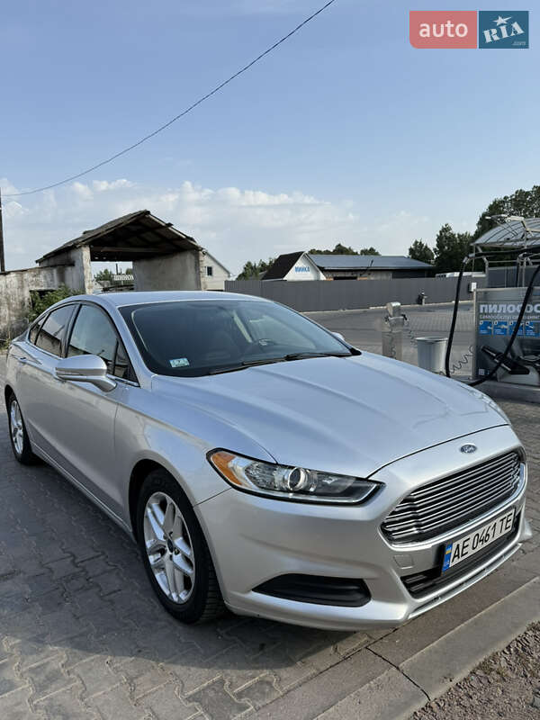 Седан Ford Fusion 2015 в Житомире
