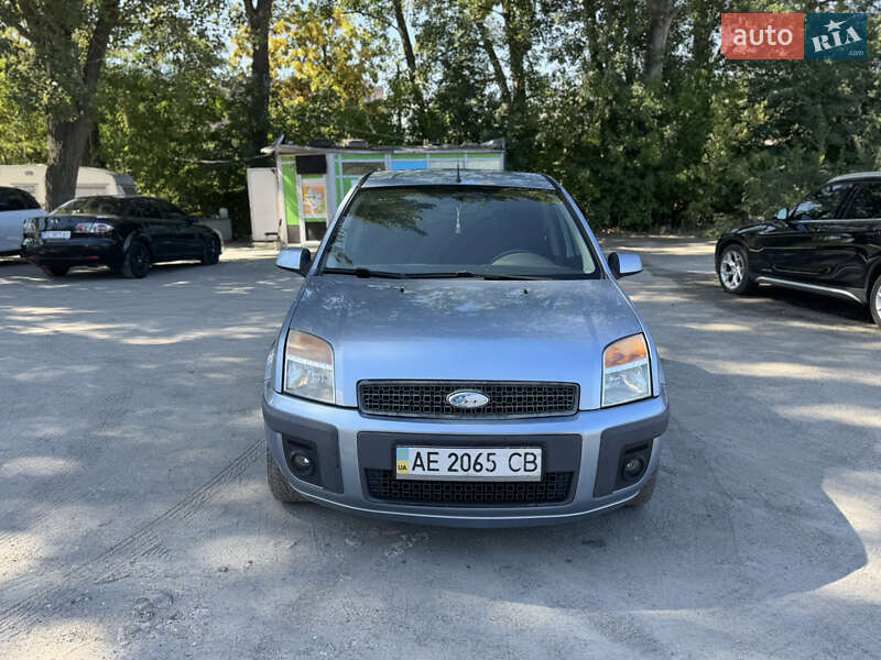 Хэтчбек Ford Fusion 2007 в 